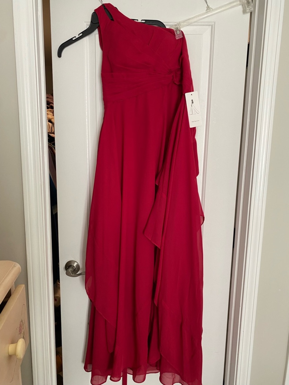One-Shoulder red Evening Dress with Draped Detail